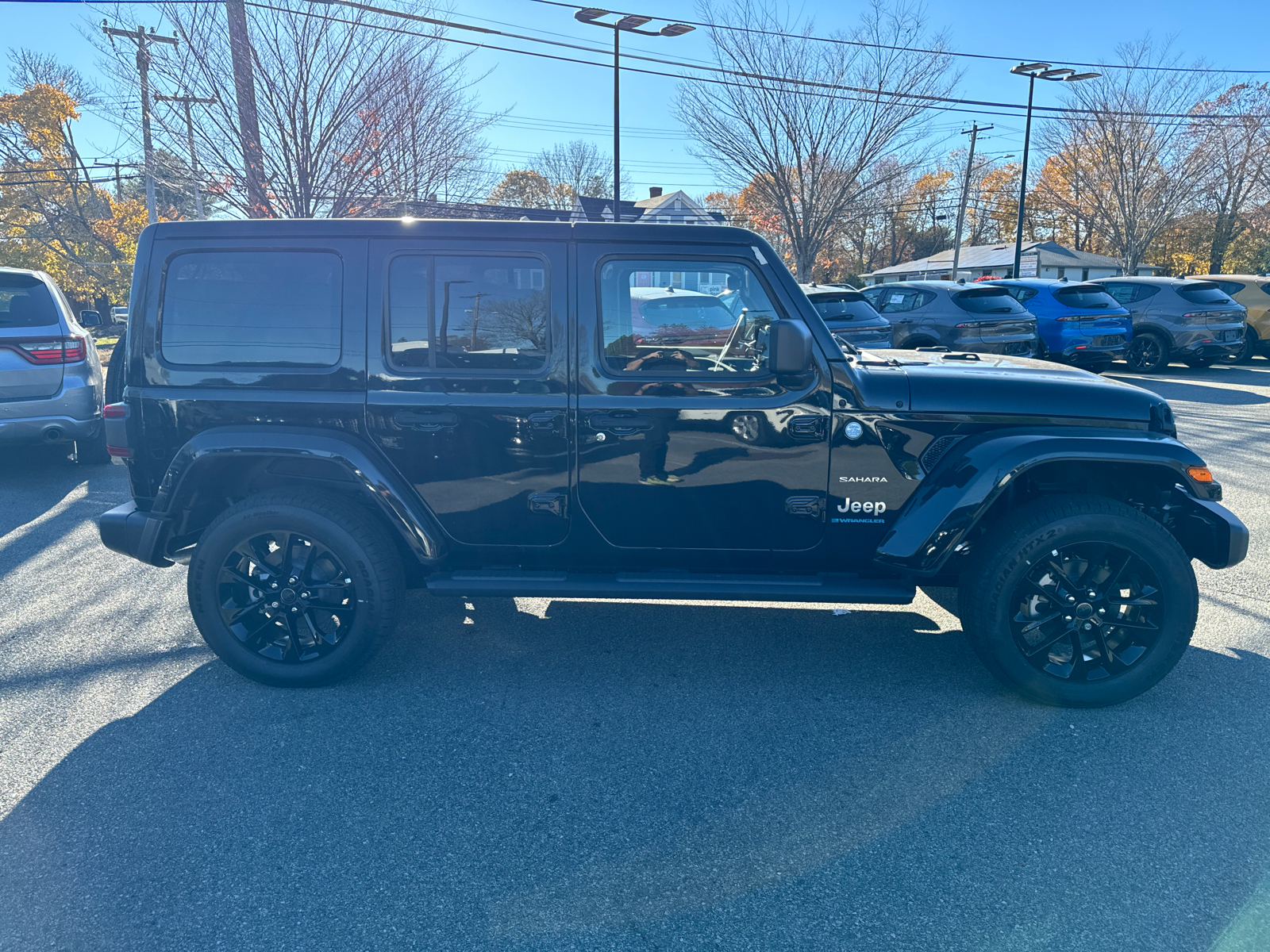 2024 Jeep Wrangler 4xe Sahara 7