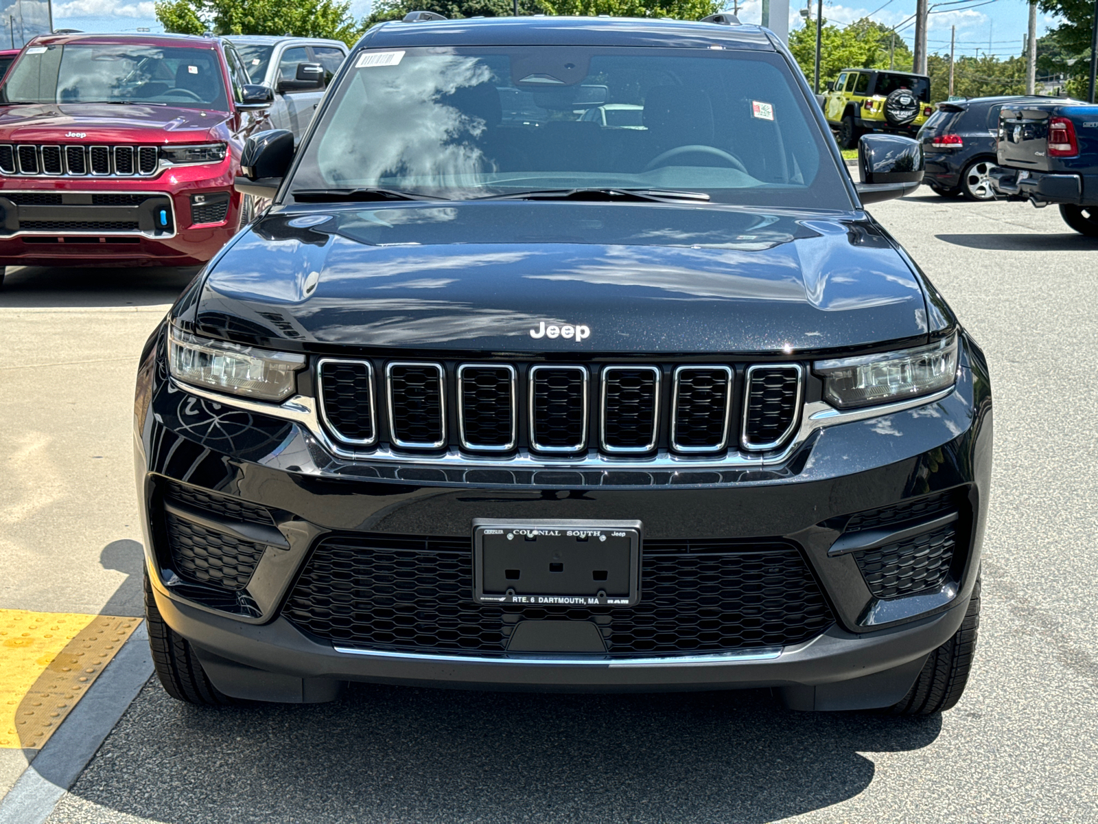 2024 Jeep Grand Cherokee Laredo 38