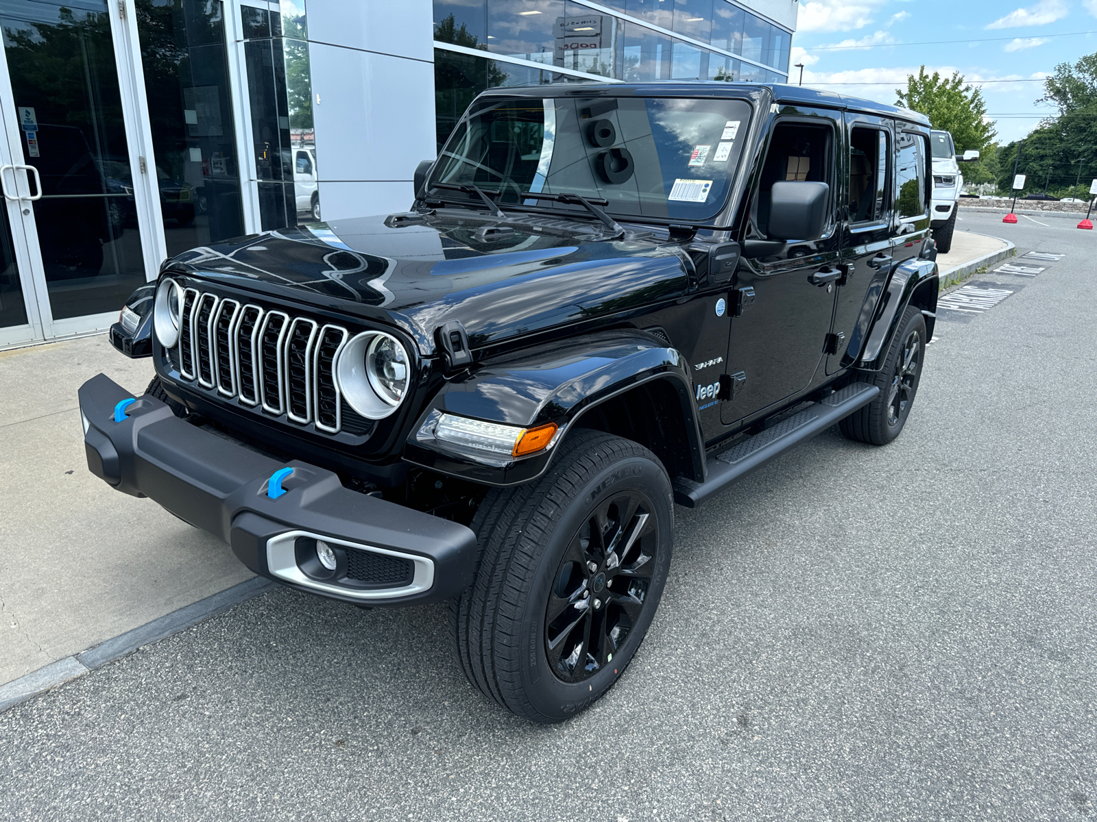 2024 Jeep Wrangler 4xe Sahara 2