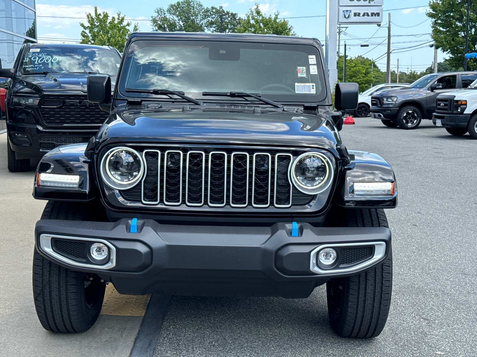 2024 Jeep Wrangler 4xe Sahara 29