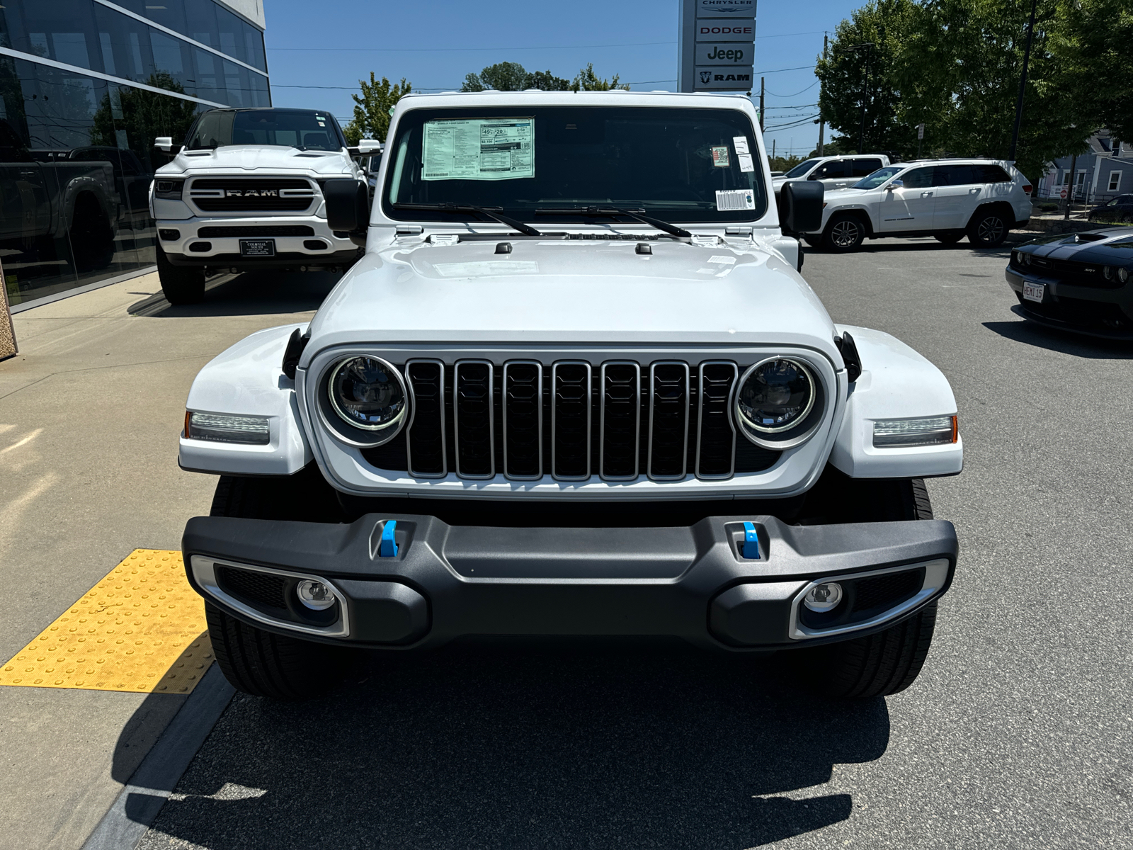 2024 Jeep Wrangler 4xe Sahara 9