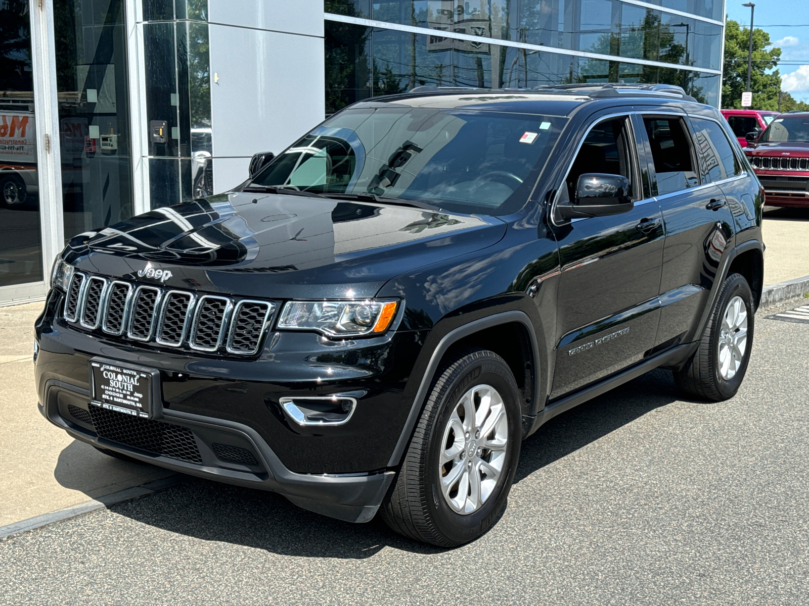 2021 Jeep Grand Cherokee Laredo E 1