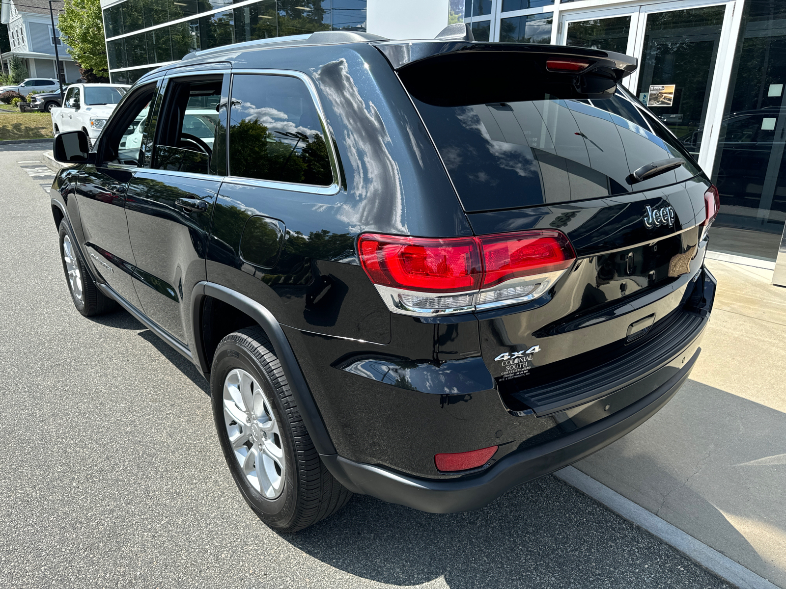 2021 Jeep Grand Cherokee Laredo E 4