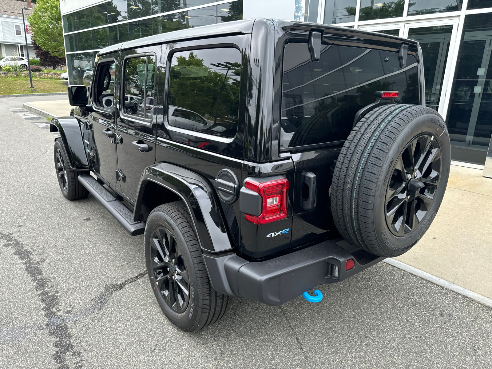 2024 Jeep Wrangler 4xe Sahara 4