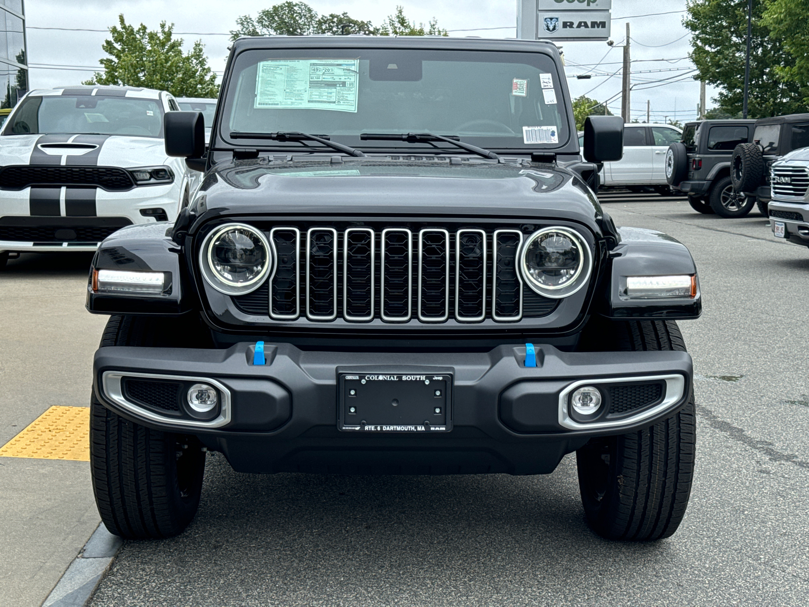 2024 Jeep Wrangler 4xe Sahara 24