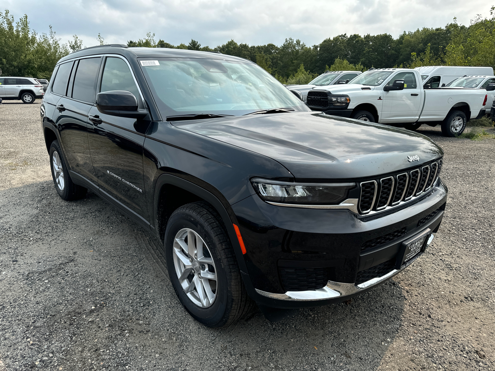 2024 Jeep Grand Cherokee L Laredo 8