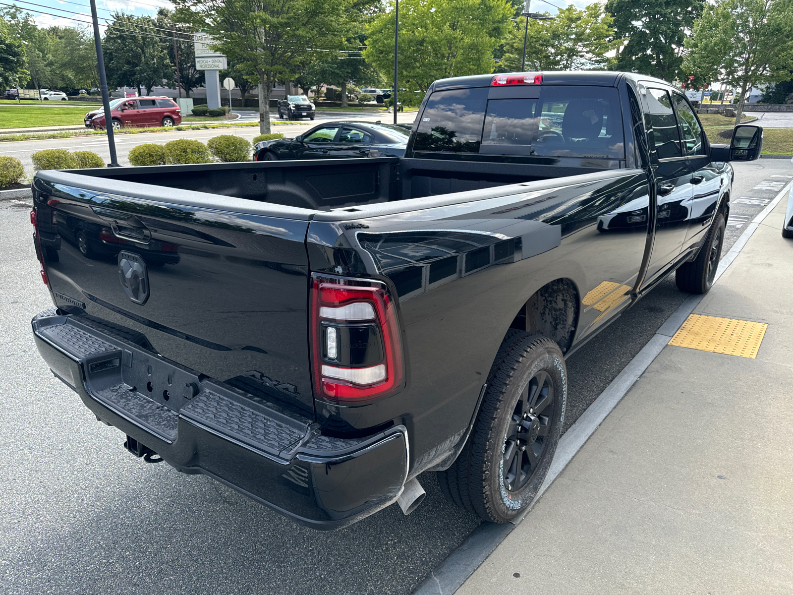 2024 Ram 2500 Big Horn 4x4 Crew Cab 8 Box 6