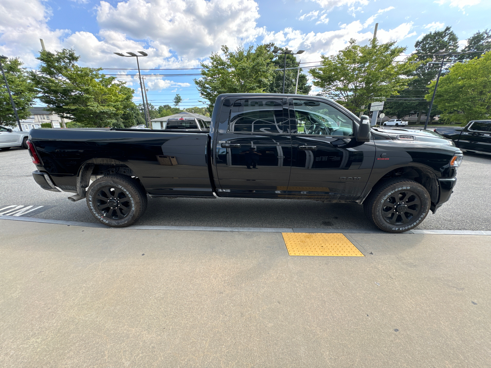 2024 Ram 2500 Big Horn 4x4 Crew Cab 8 Box 7