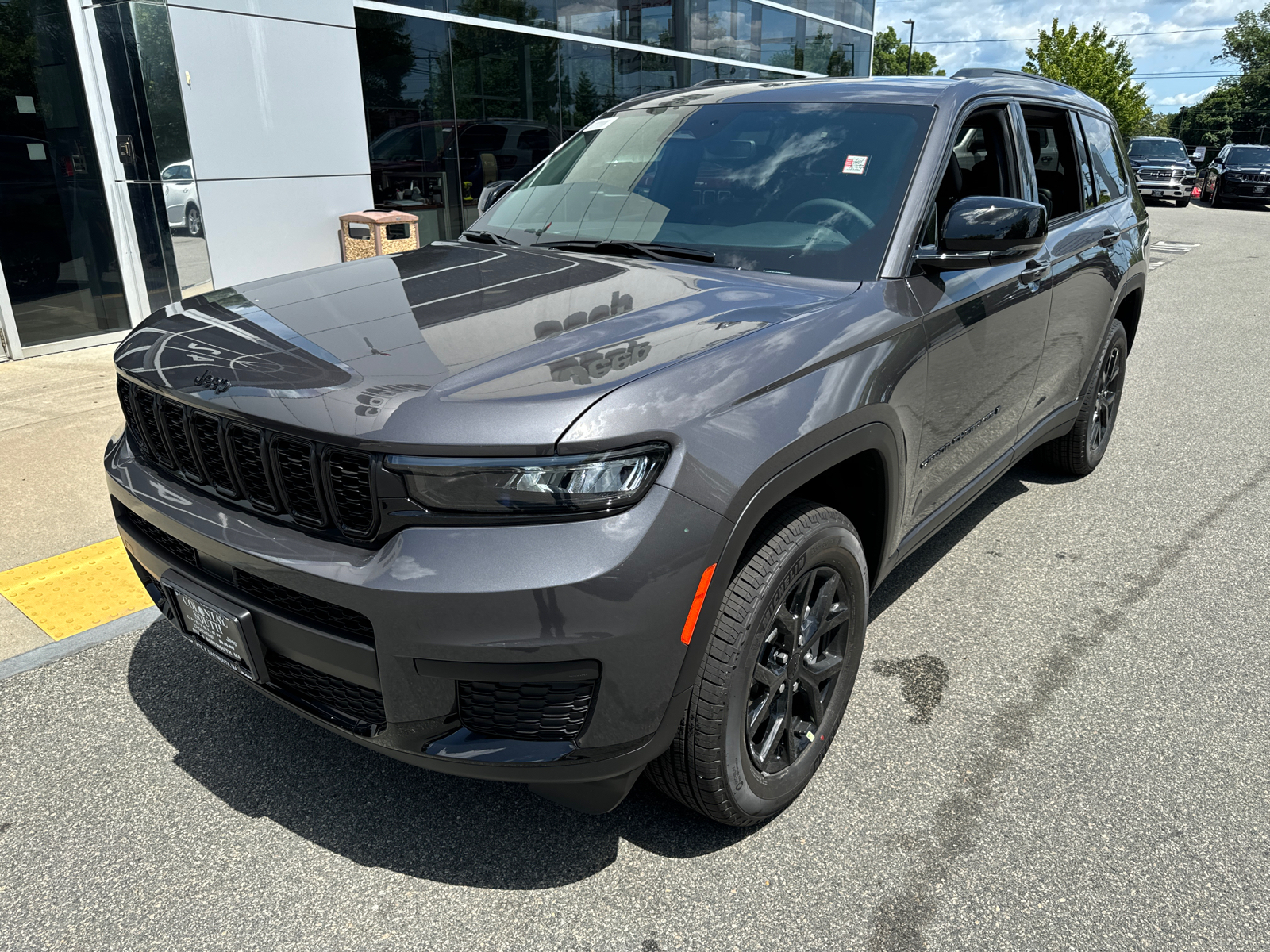 2024 Jeep Grand Cherokee L Altitude X 2