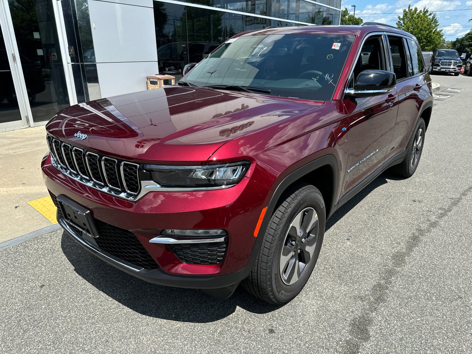 2024 Jeep Grand Cherokee 4xe CHEROKEE 2