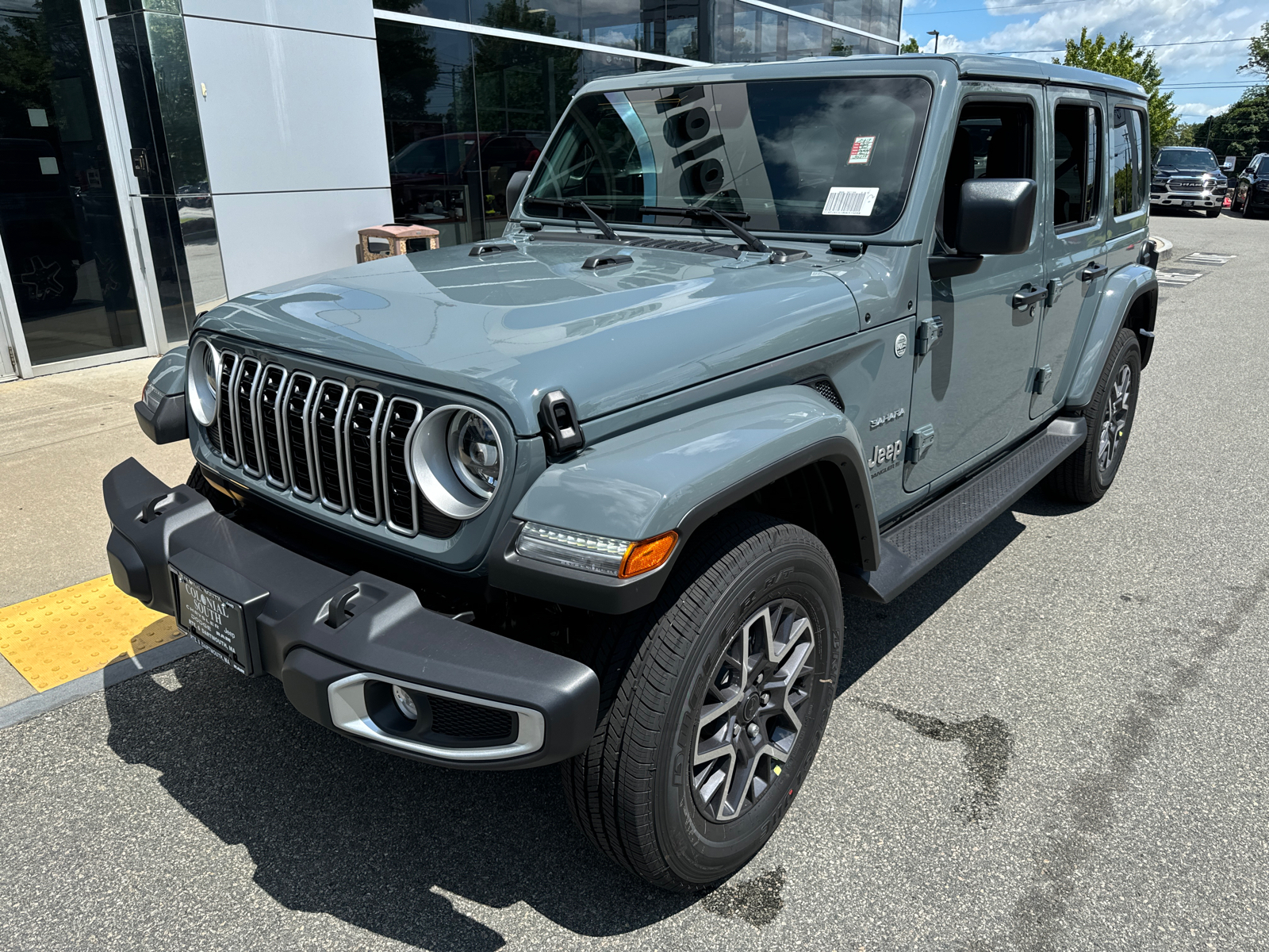 2024 Jeep Wrangler Sahara 2