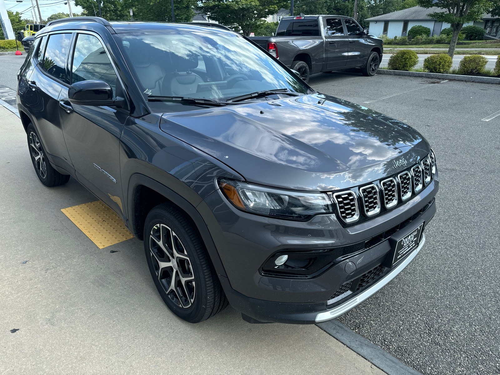 2024 Jeep Compass Limited 8