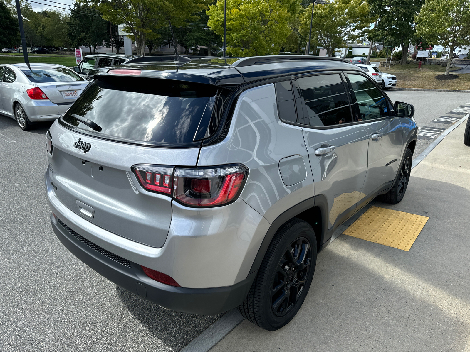 2022 Jeep Compass Altitude 6