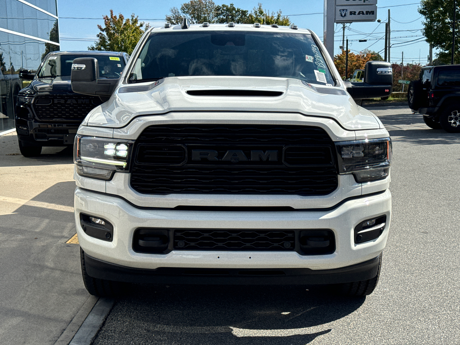 2024 Ram 2500 Limited 4x4 Mega Cab 64 Box 40