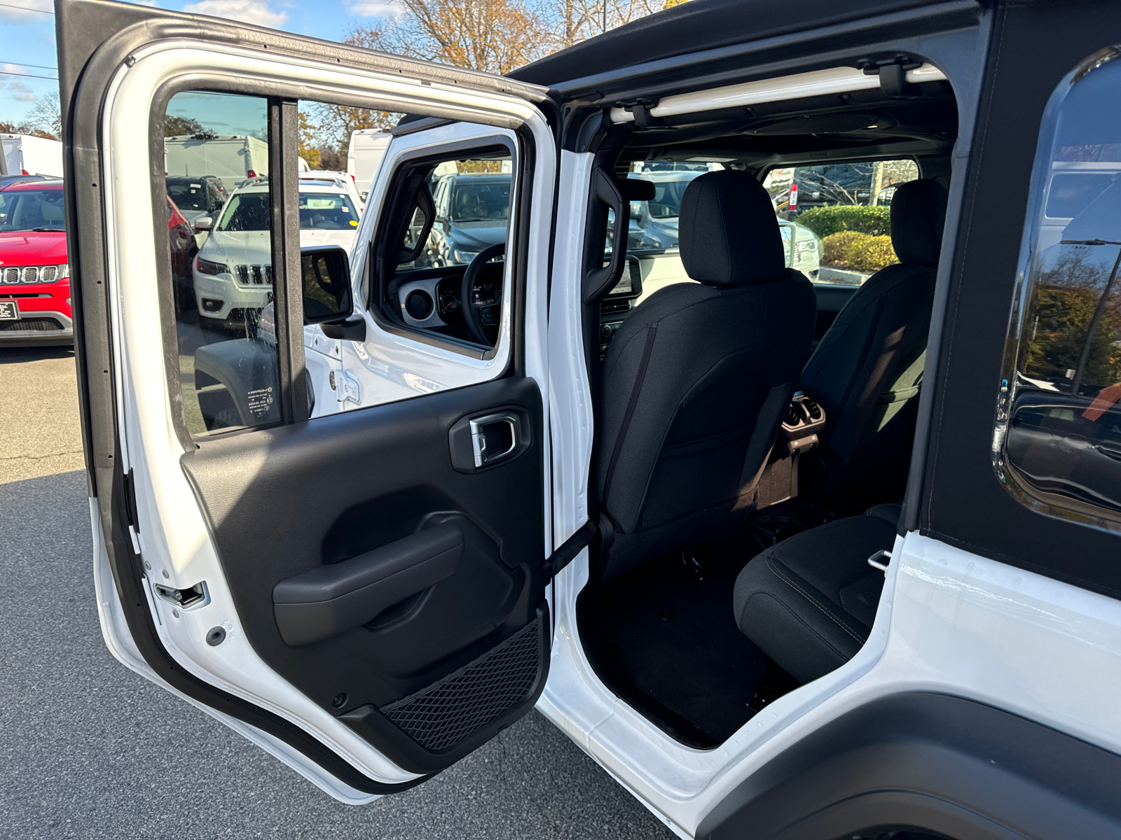 2024 Jeep Wrangler Sport S 29