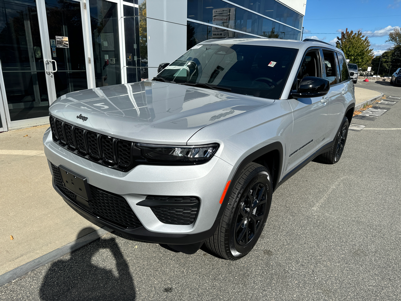 2024 Jeep Grand Cherokee Altitude 2