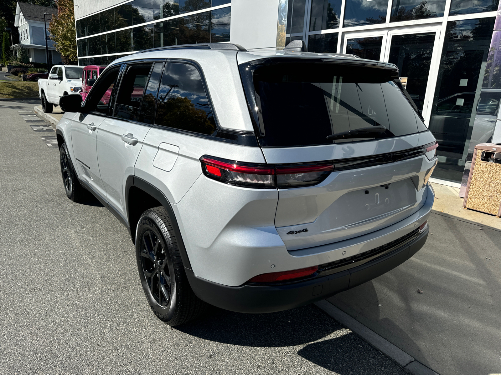 2024 Jeep Grand Cherokee Altitude 4