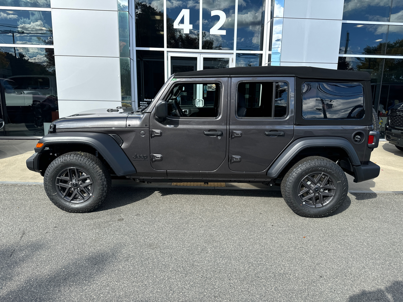 2024 Jeep Wrangler Sport S 3