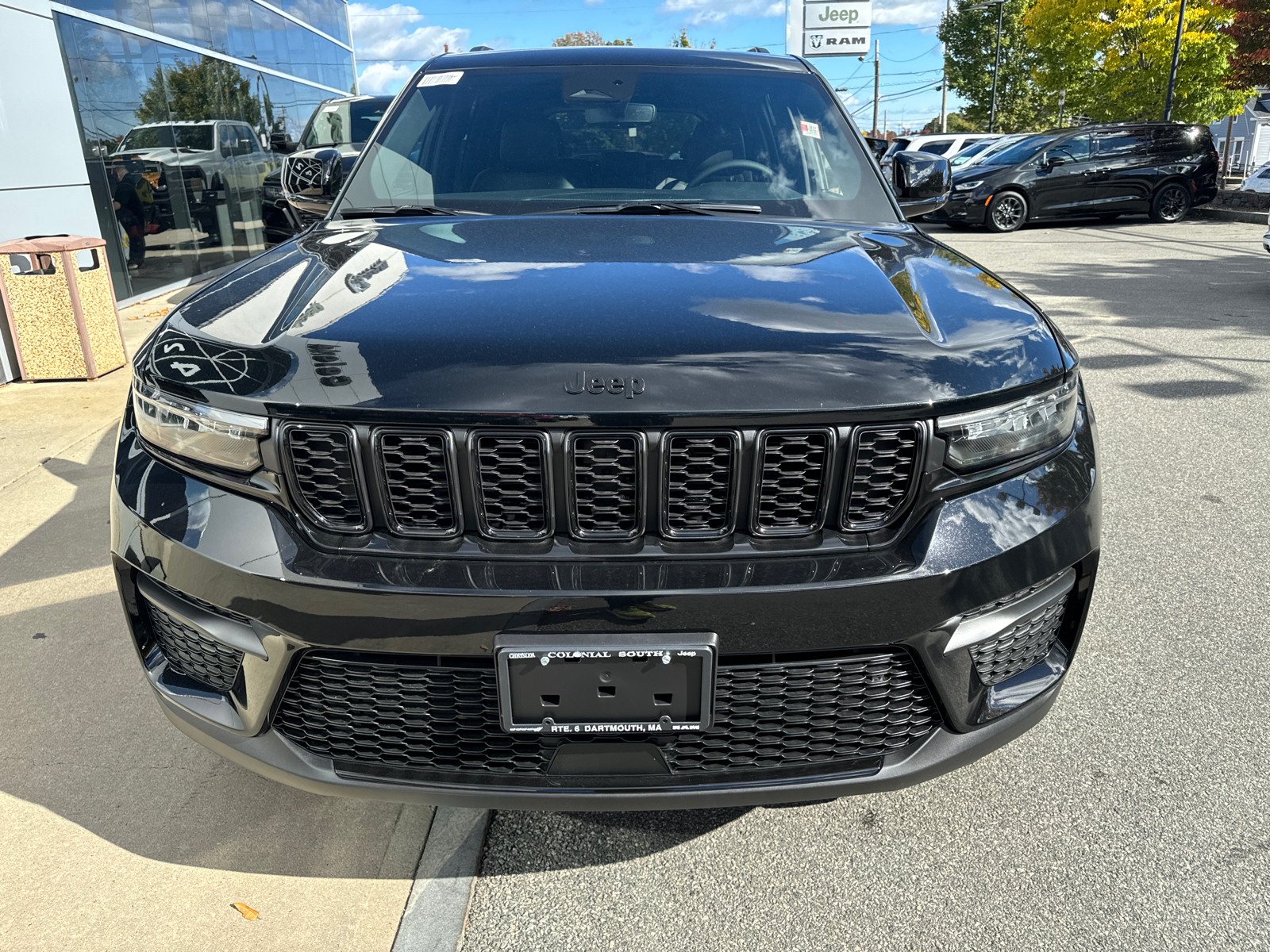 2024 Jeep Grand Cherokee Altitude 9