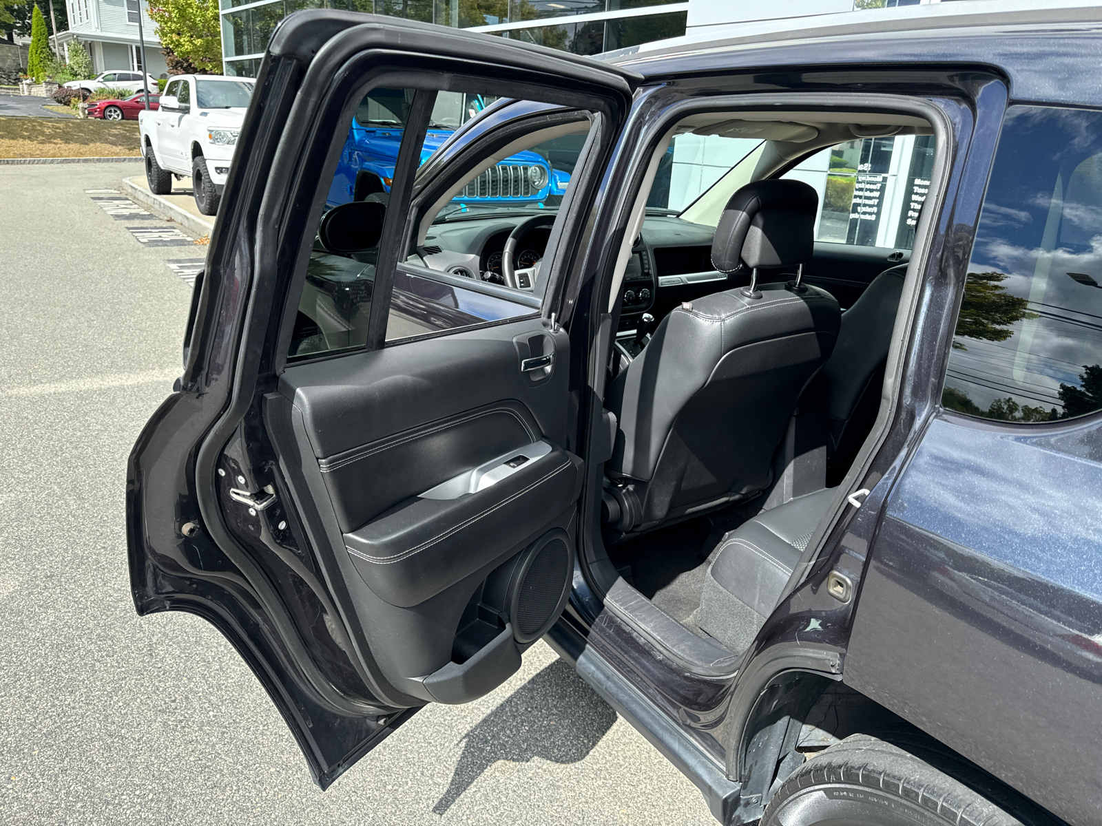 2016 Jeep Compass Latitude 28