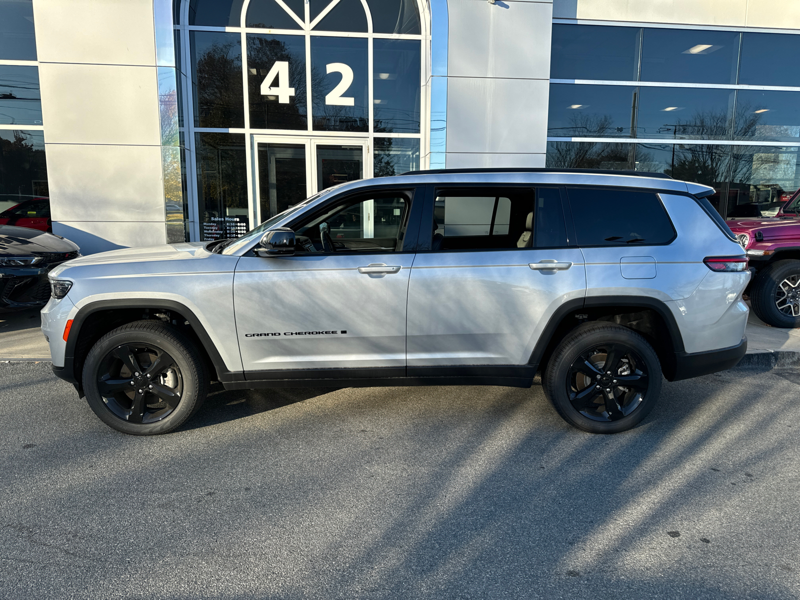 2024 Jeep Grand Cherokee L Limited 3