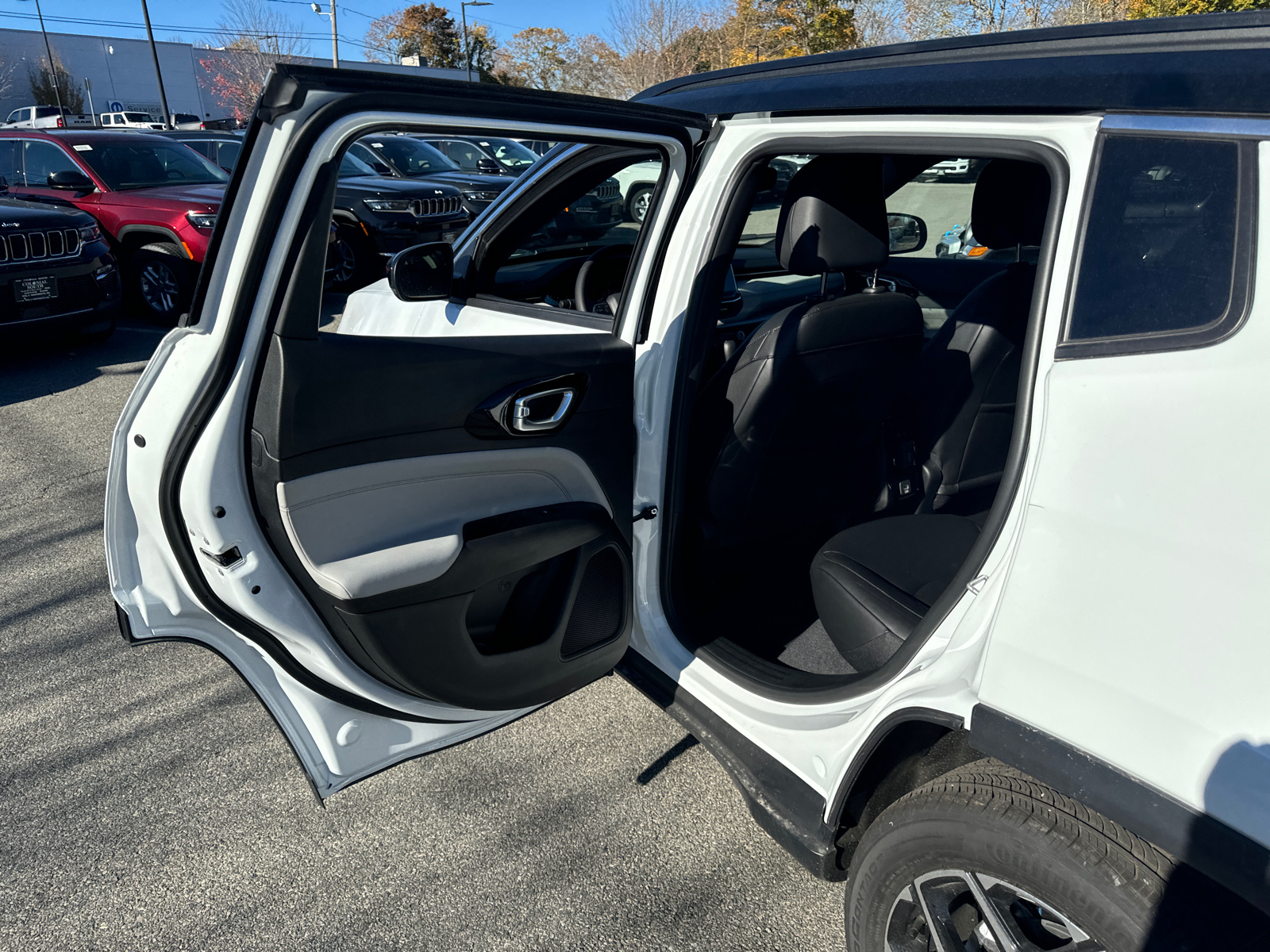 2025 Jeep Compass Limited 30