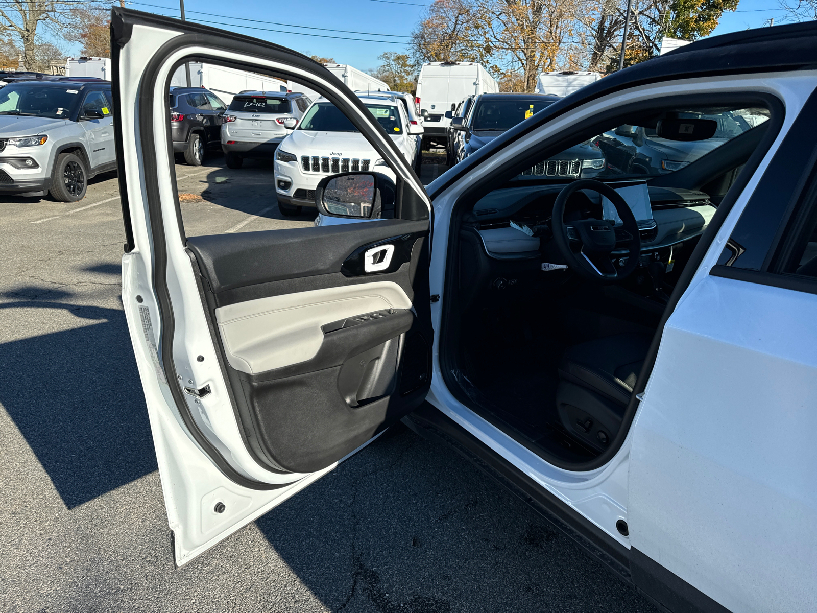 2025 Jeep Compass Limited 11