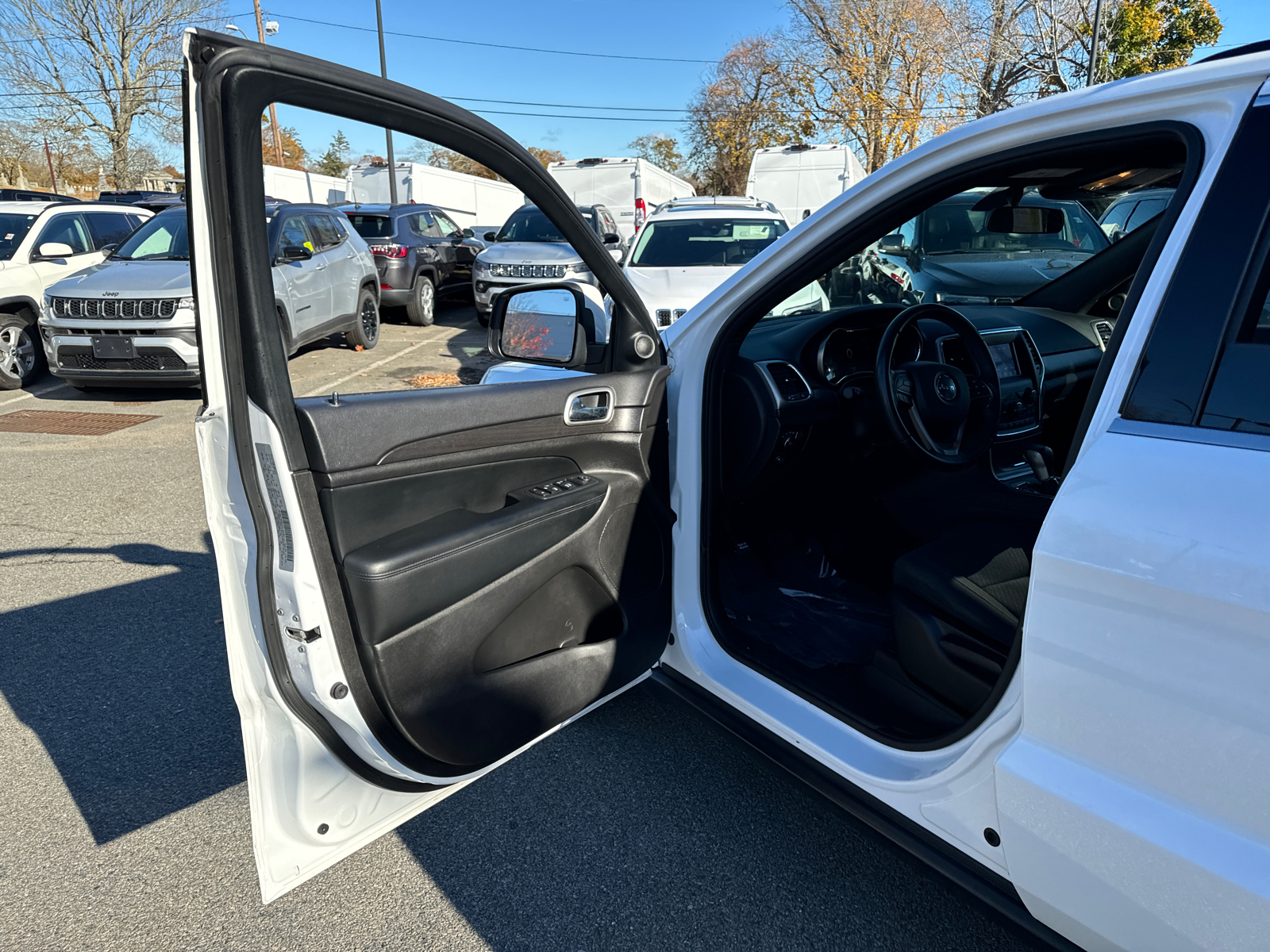 2018 Jeep Grand Cherokee Laredo 11