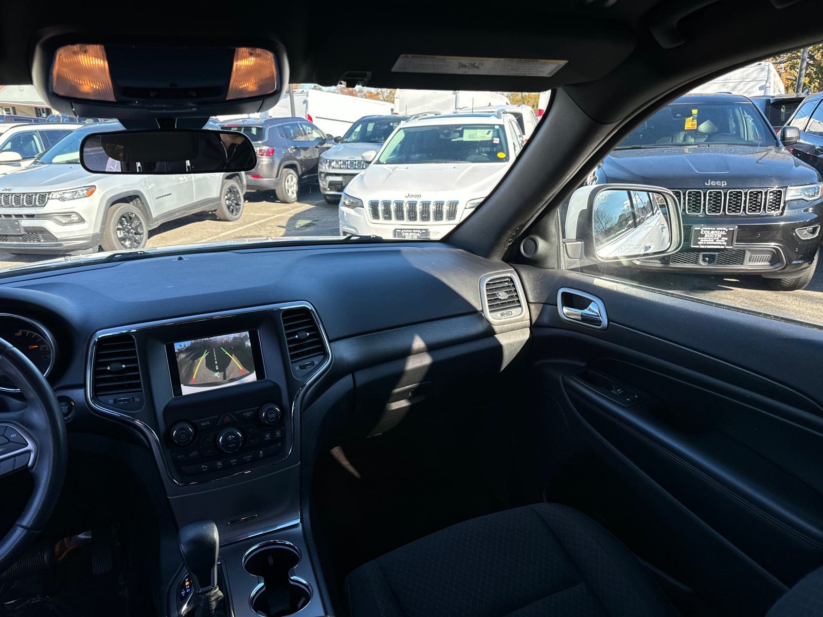 2018 Jeep Grand Cherokee Laredo 33