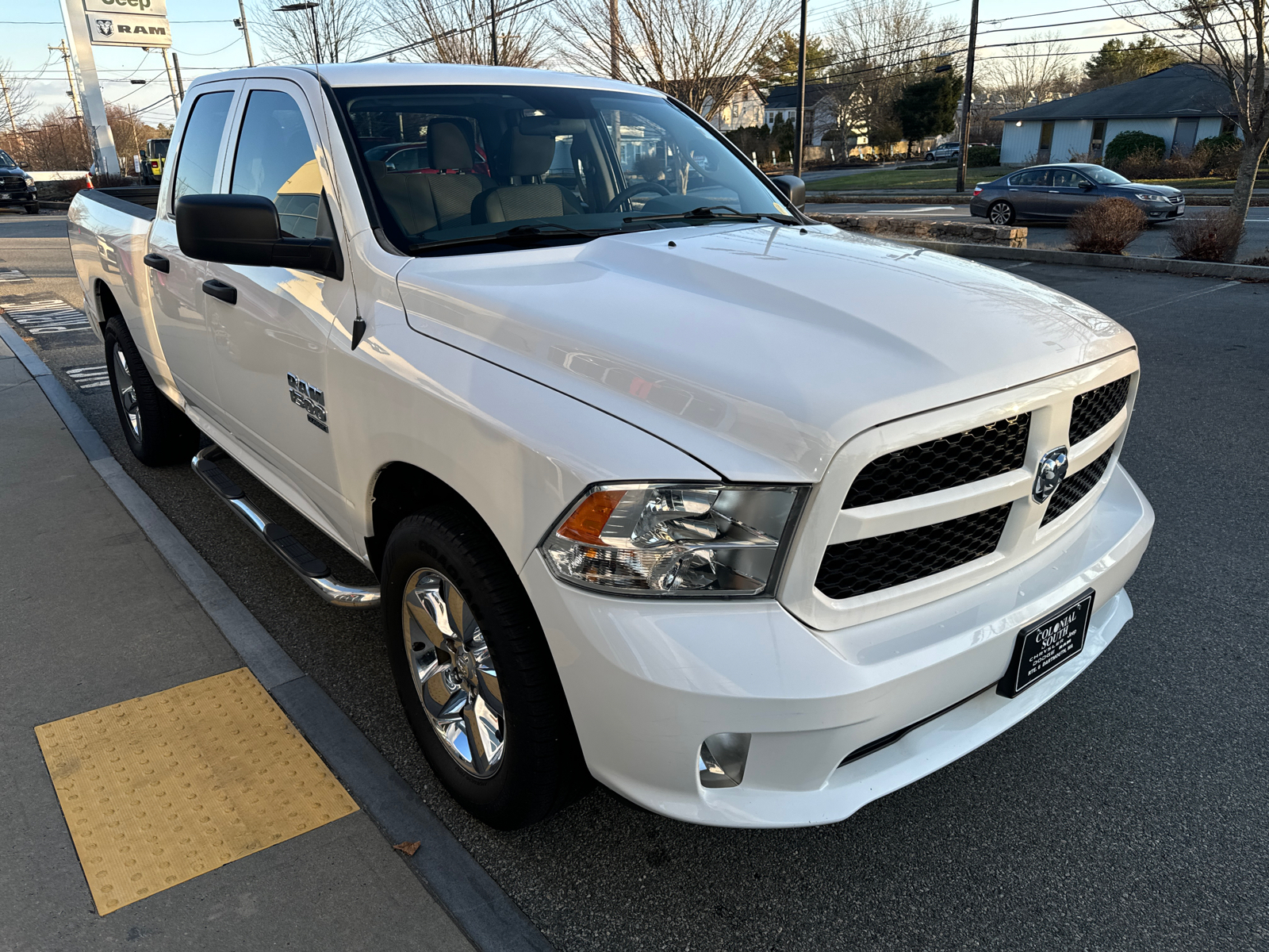 2019 Ram 1500 Classic Express 4x4 Quad Cab 64 Box 8