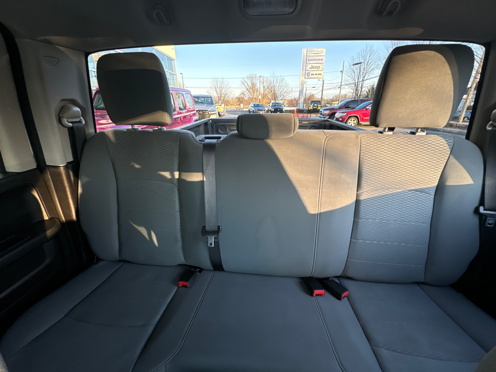 2019 Ram 1500 Classic Express 4x4 Quad Cab 64 Box 27