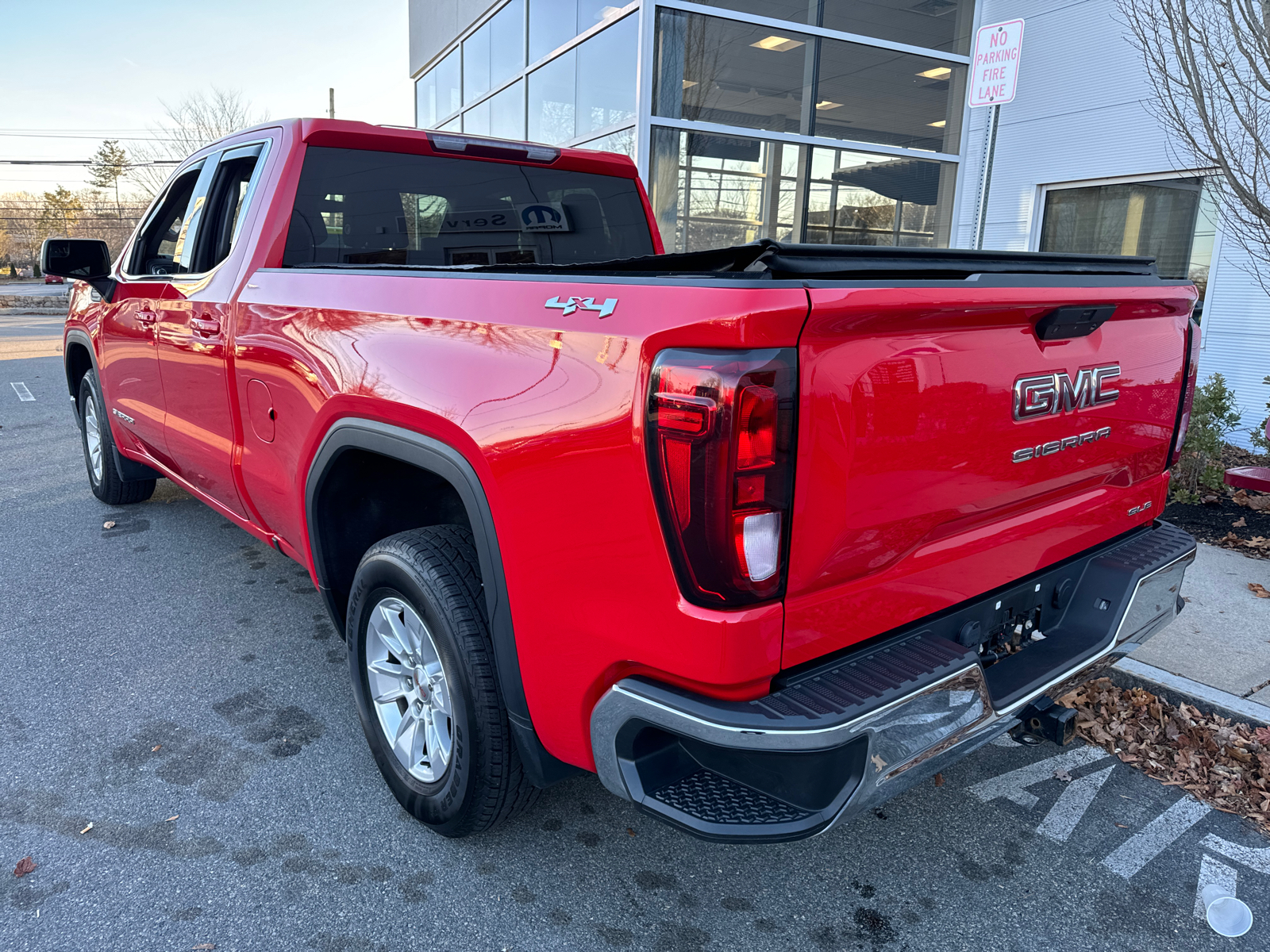 2021 GMC Sierra 1500 SLE 4WD Double Cab 147 4