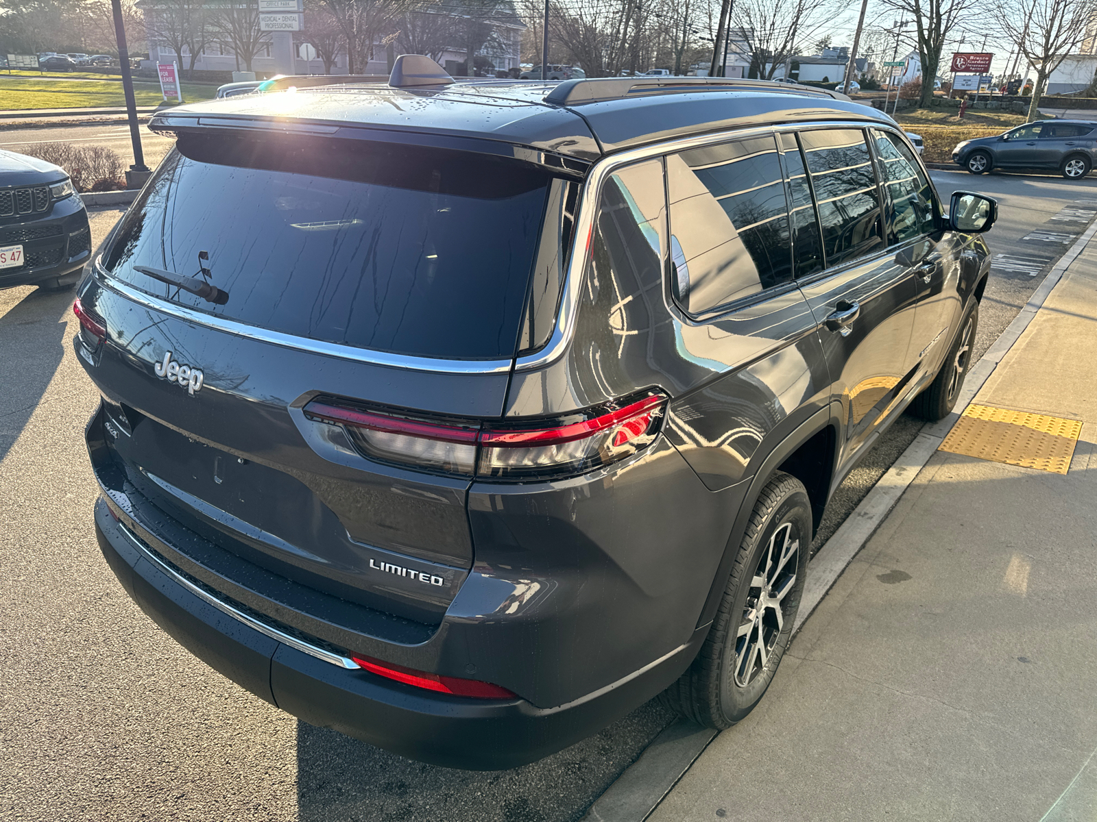 2025 Jeep Grand Cherokee L Limited 6