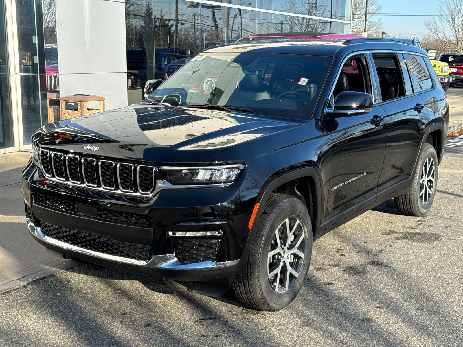 2025 Jeep Grand Cherokee L Limited 1