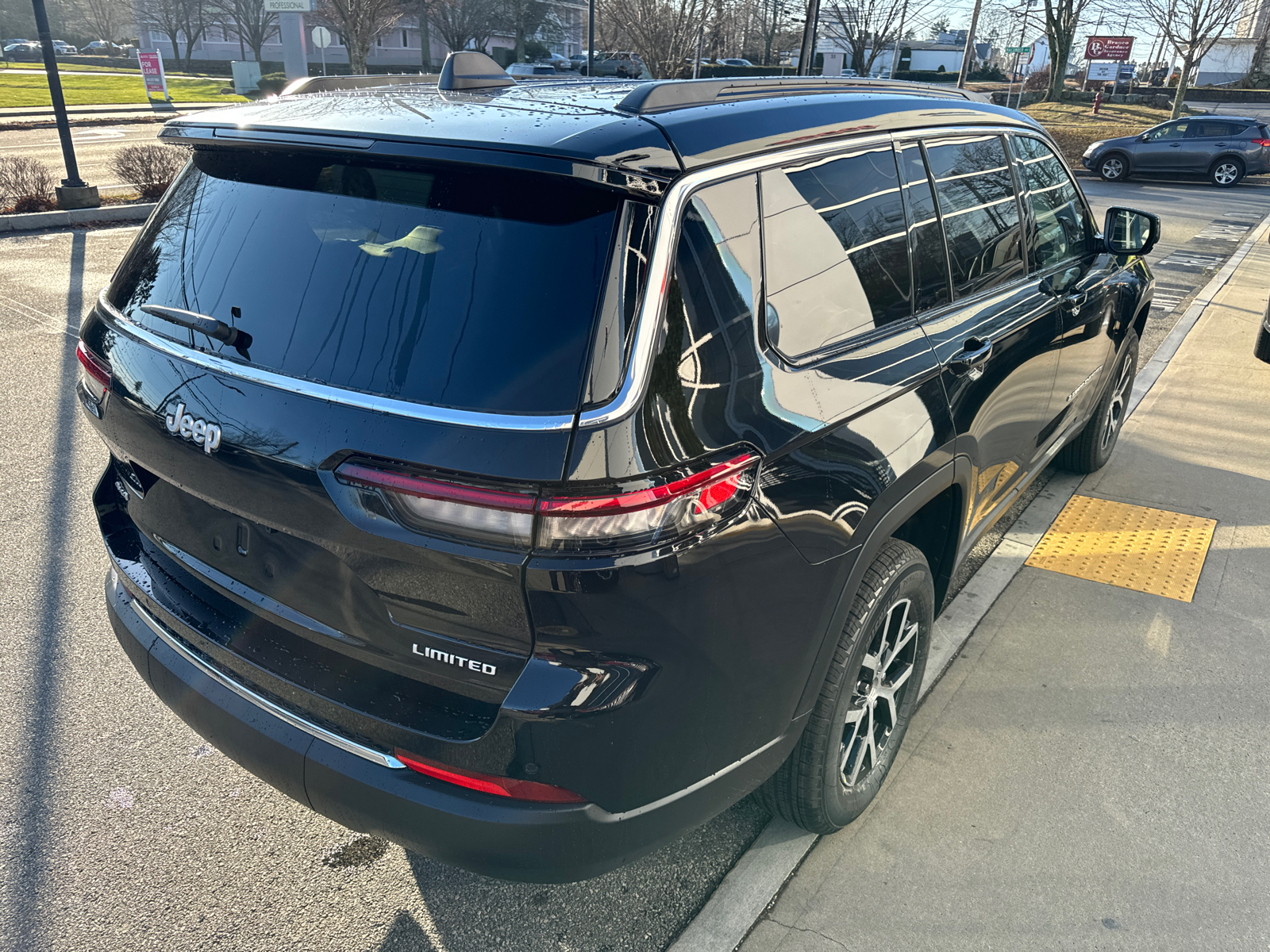 2025 Jeep Grand Cherokee L Limited 6