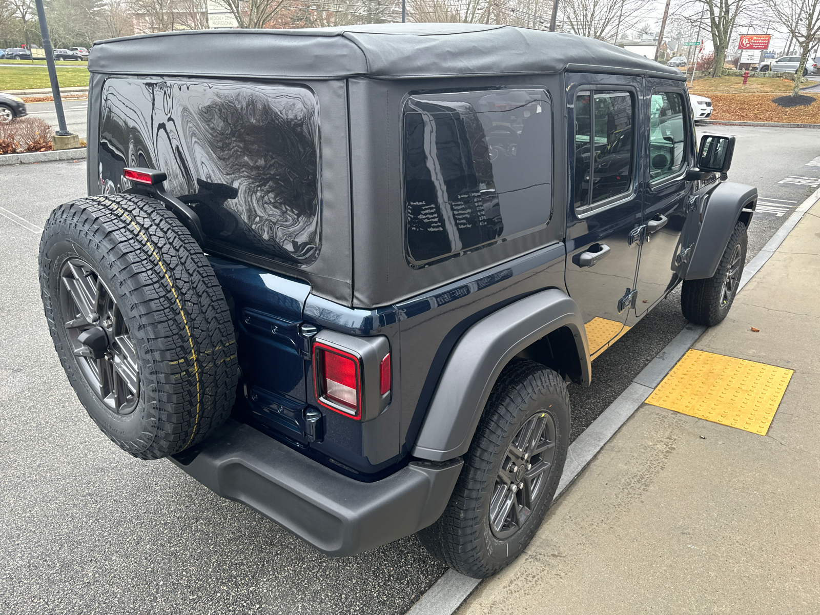 2025 Jeep Wrangler Sport S 6