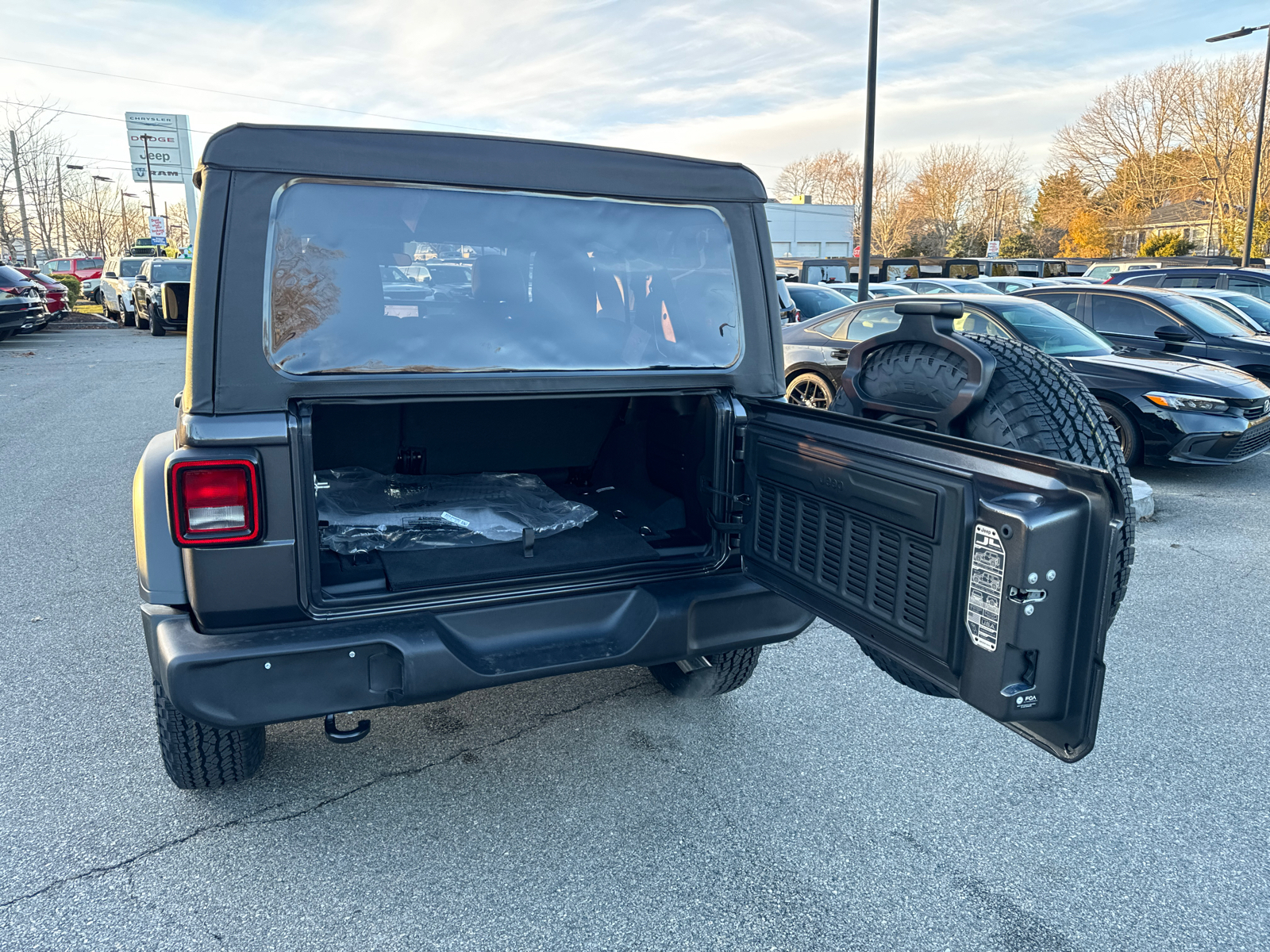 2025 Jeep Wrangler Sport S 36