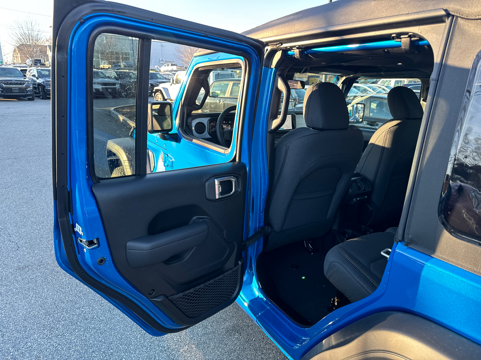 2025 Jeep Wrangler Sport S 29