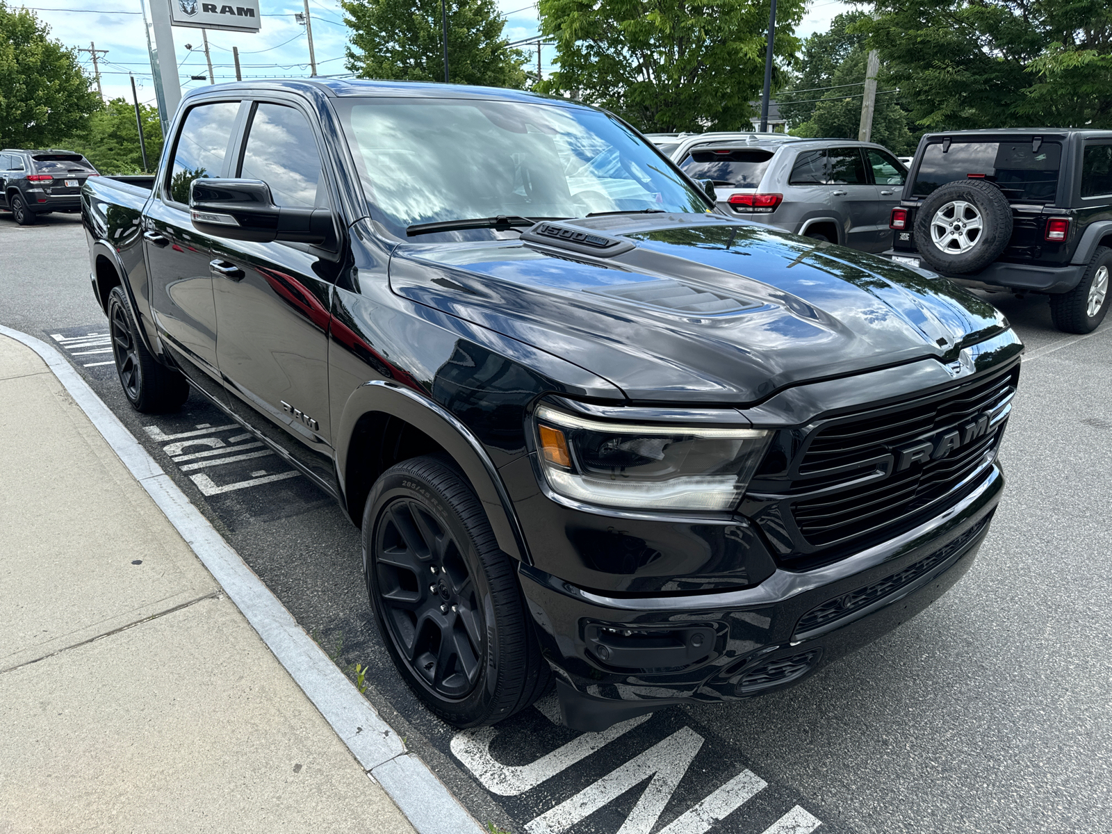 2021 Ram 1500 Laramie 4x4 Crew Cab 57 Box 8