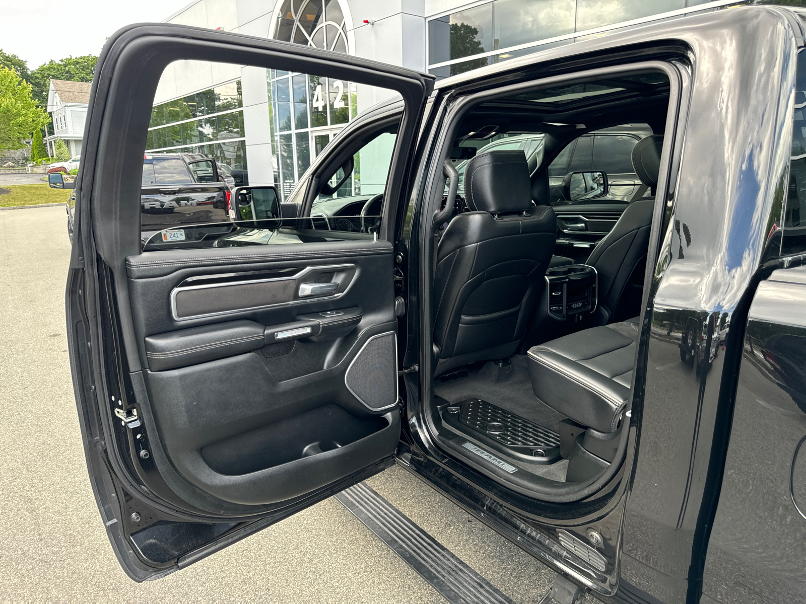 2021 Ram 1500 Laramie 4x4 Crew Cab 57 Box 32