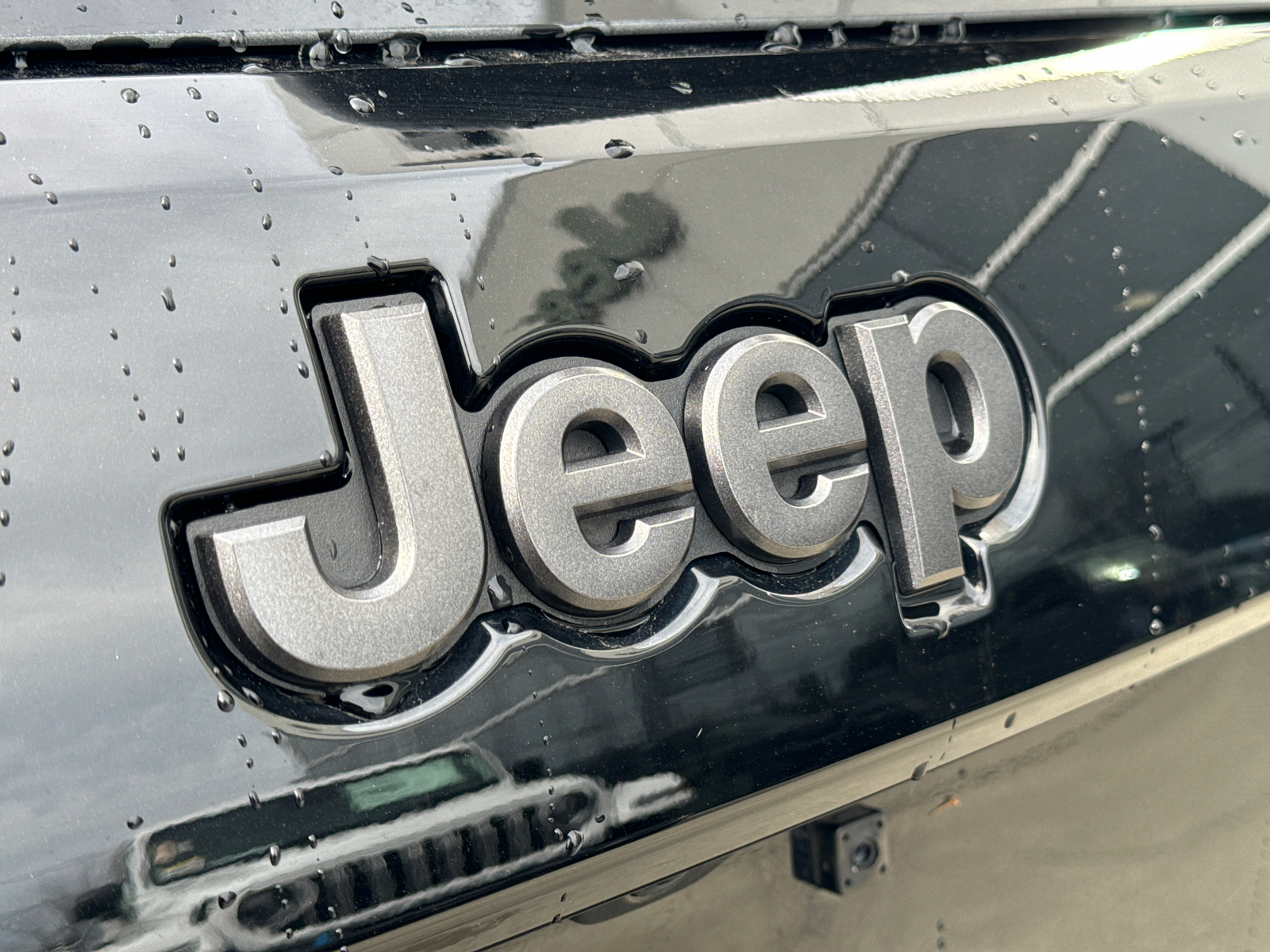 2021 Jeep Grand Cherokee 80th Anniversary 13