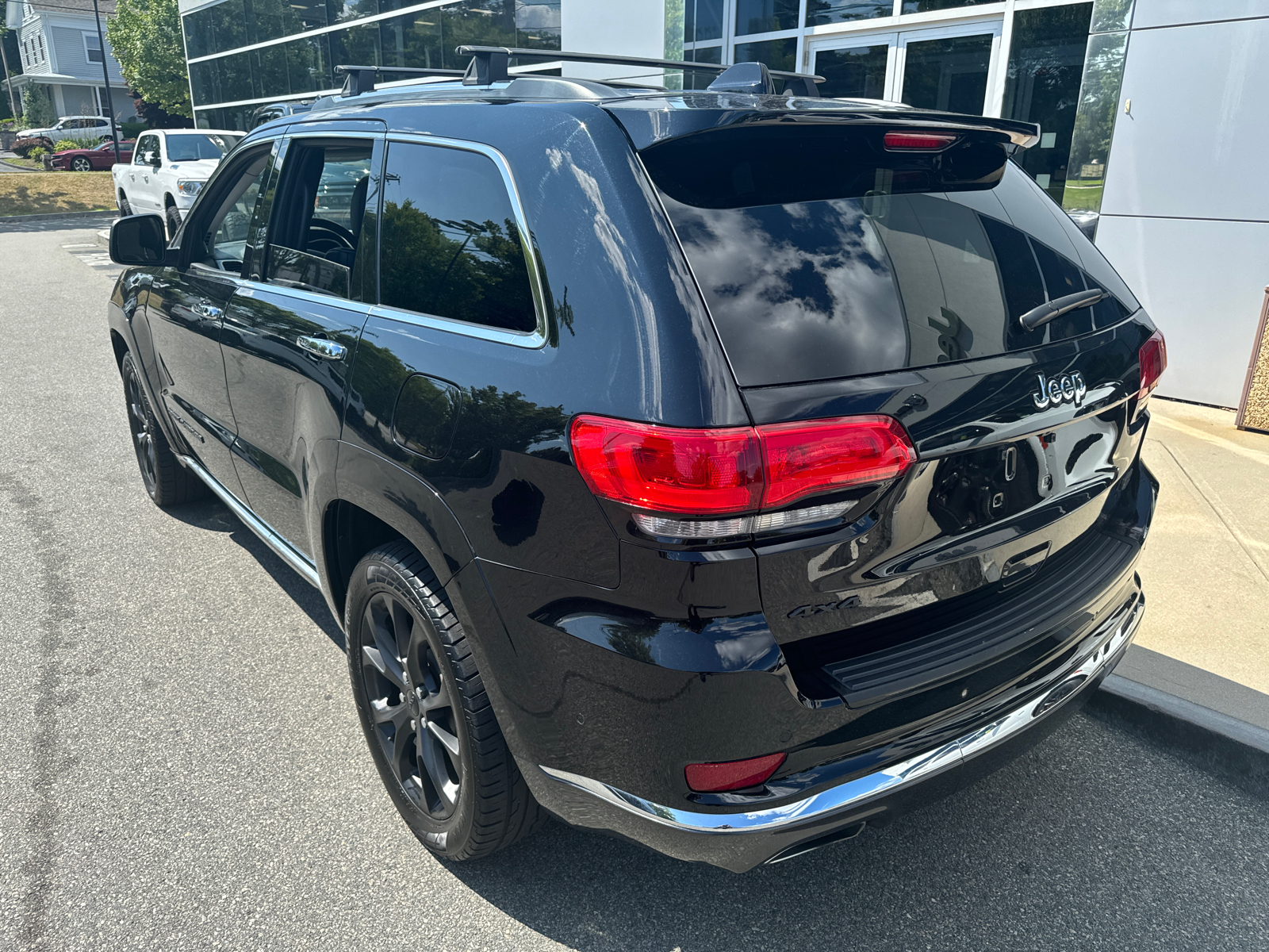 2021 Jeep Grand Cherokee Summit 4