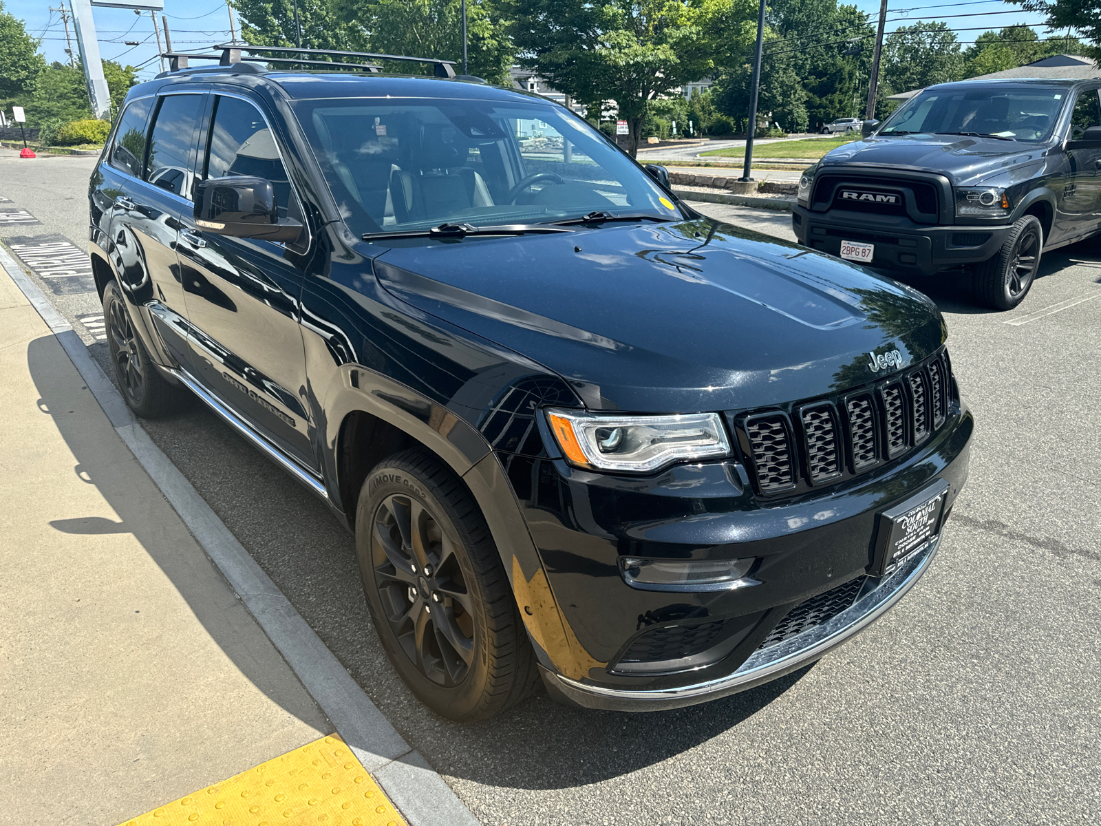 2021 Jeep Grand Cherokee Summit 8