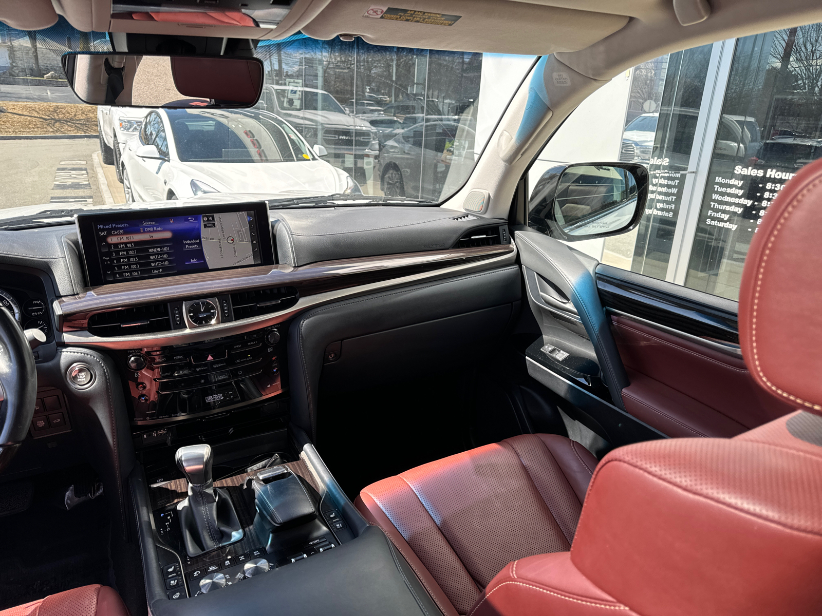 2019 Lexus LX LX 570 37