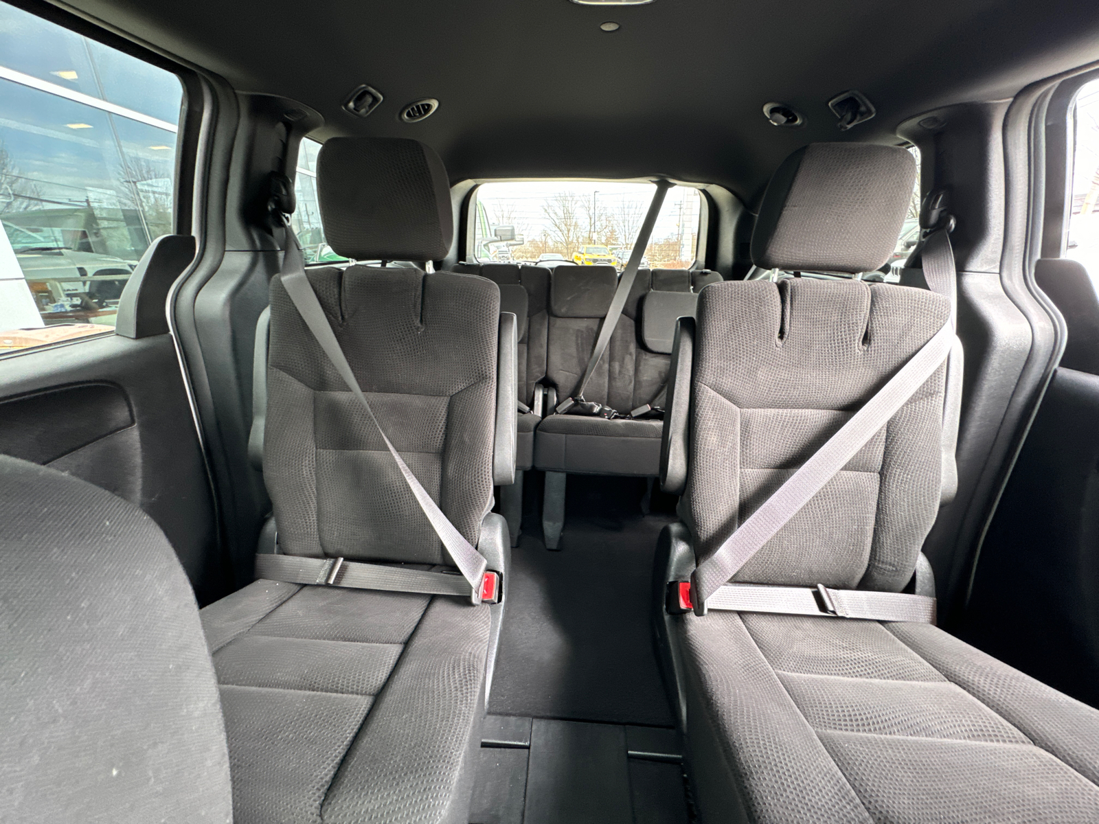 2019 Dodge Grand Caravan SE Plus 27