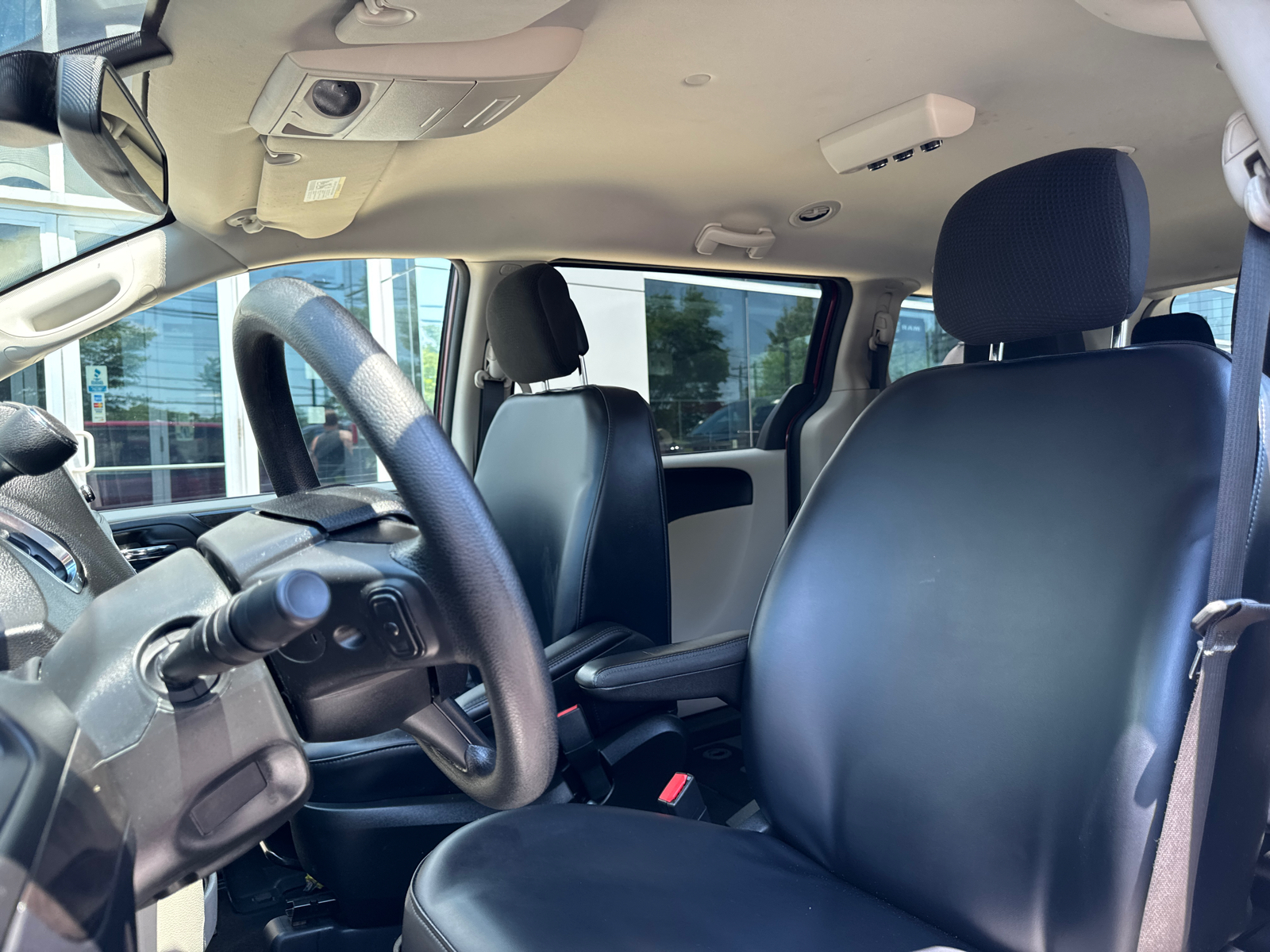 2019 Dodge Grand Caravan SE 13