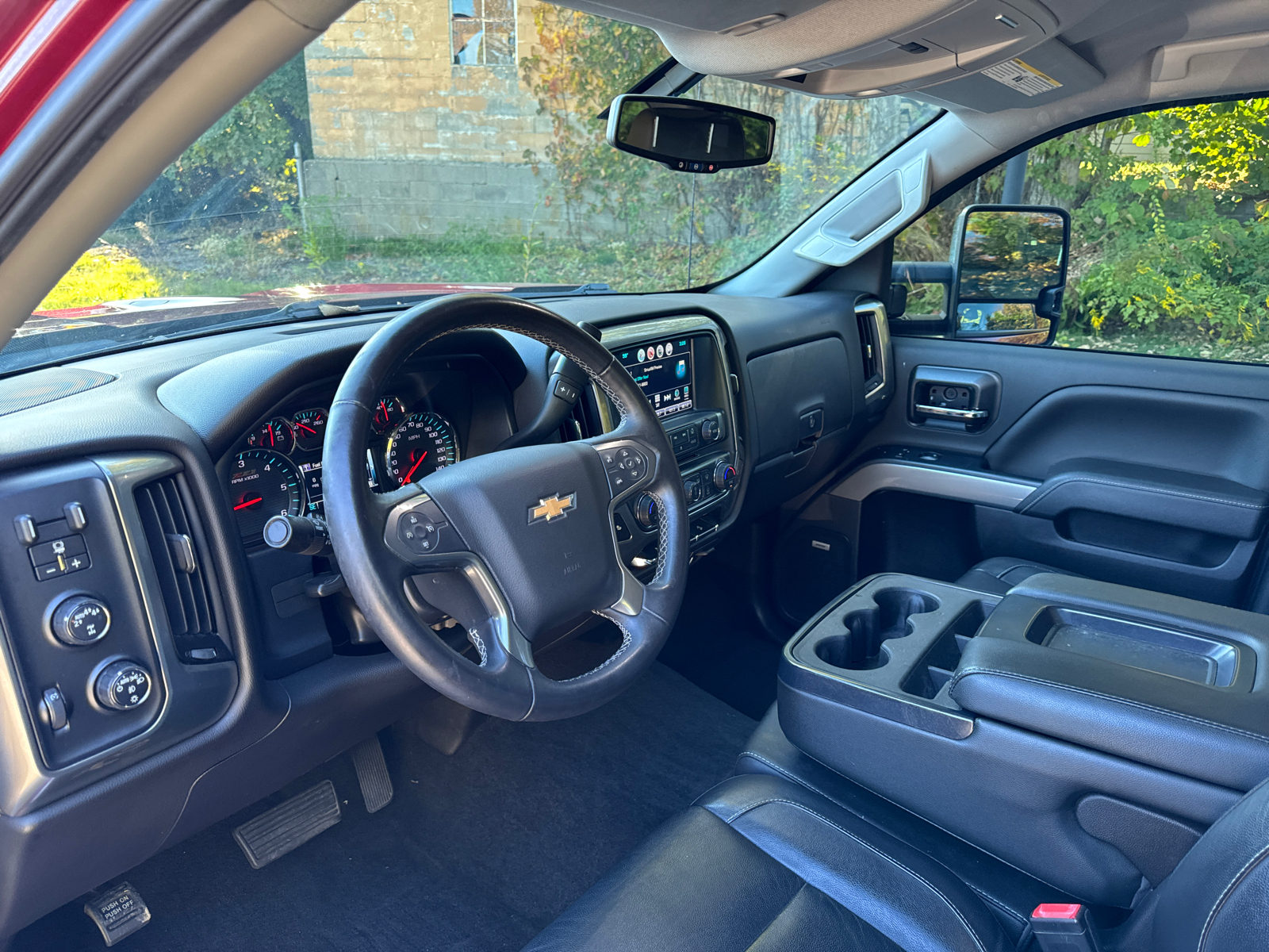 2018 Chevrolet Silverado 1500 LT 4WD Double Cab 143.5 12