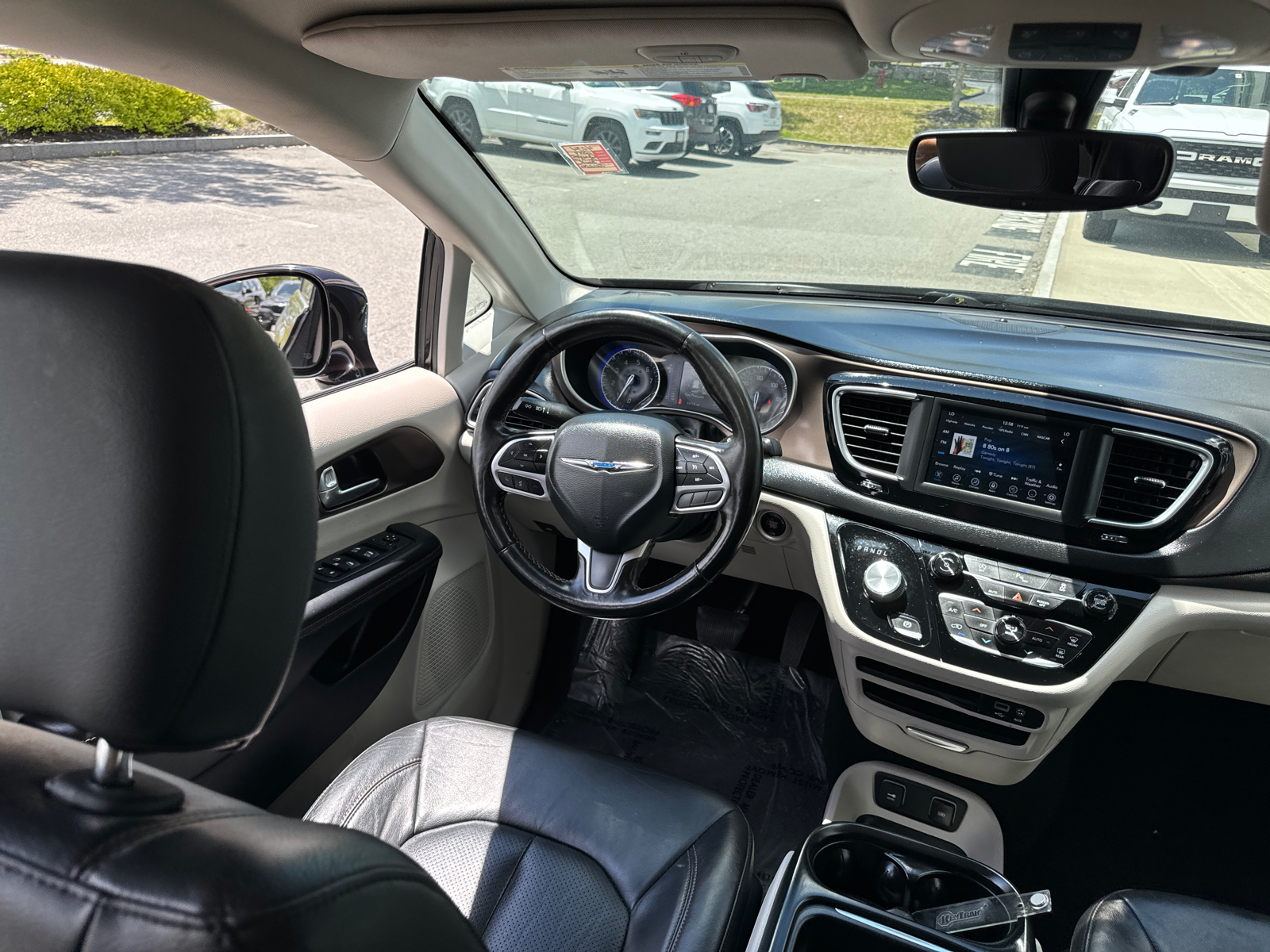 2019 Chrysler Pacifica Touring L 33