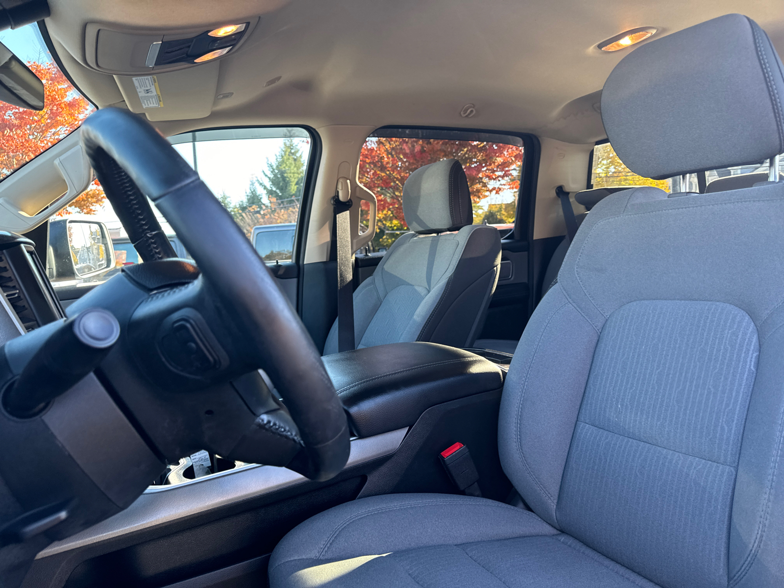 2019 Ram 1500 Big Horn/Lone Star 4x4 Crew Cab 57 Box 13