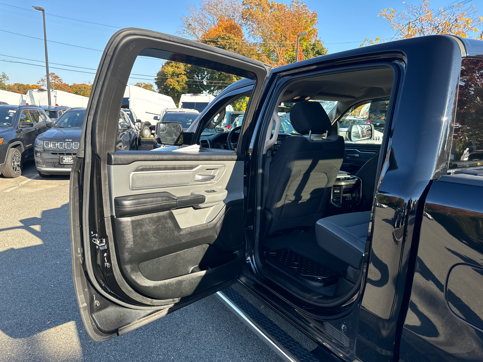 2019 Ram 1500 Big Horn/Lone Star 4x4 Crew Cab 57 Box 29